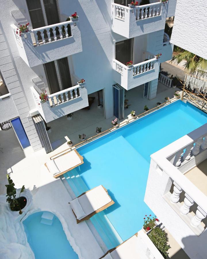 Relax Hotel Ksamil Exterior photo