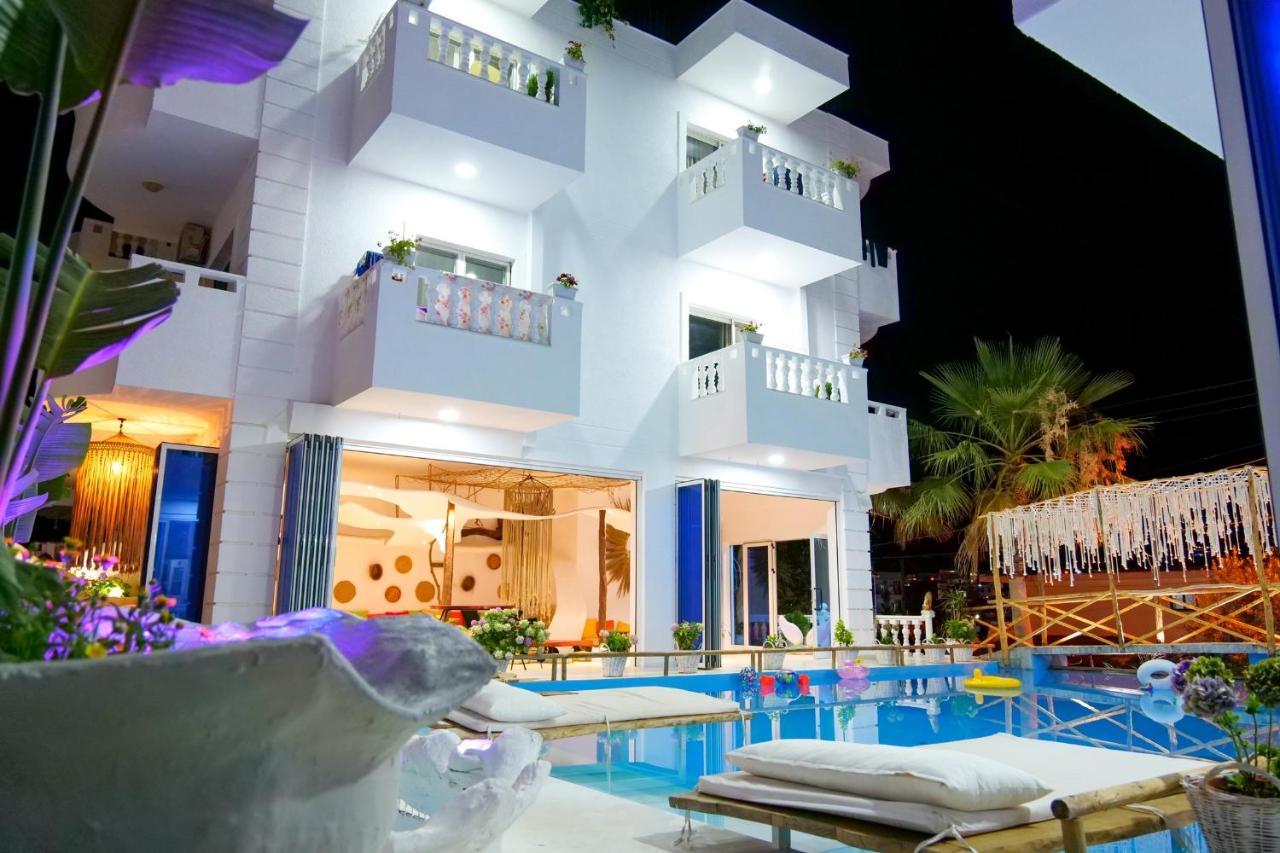 Relax Hotel Ksamil Exterior photo