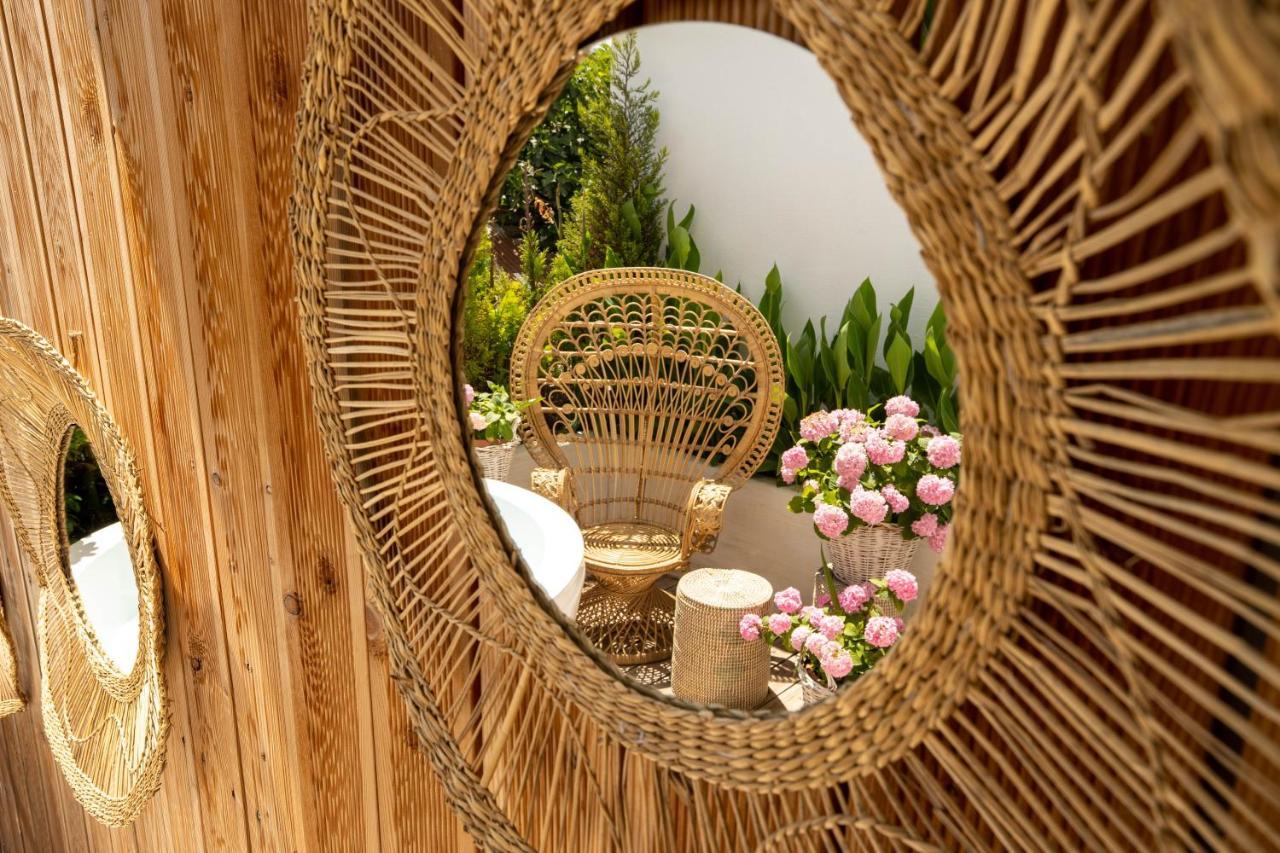 Relax Hotel Ksamil Exterior photo