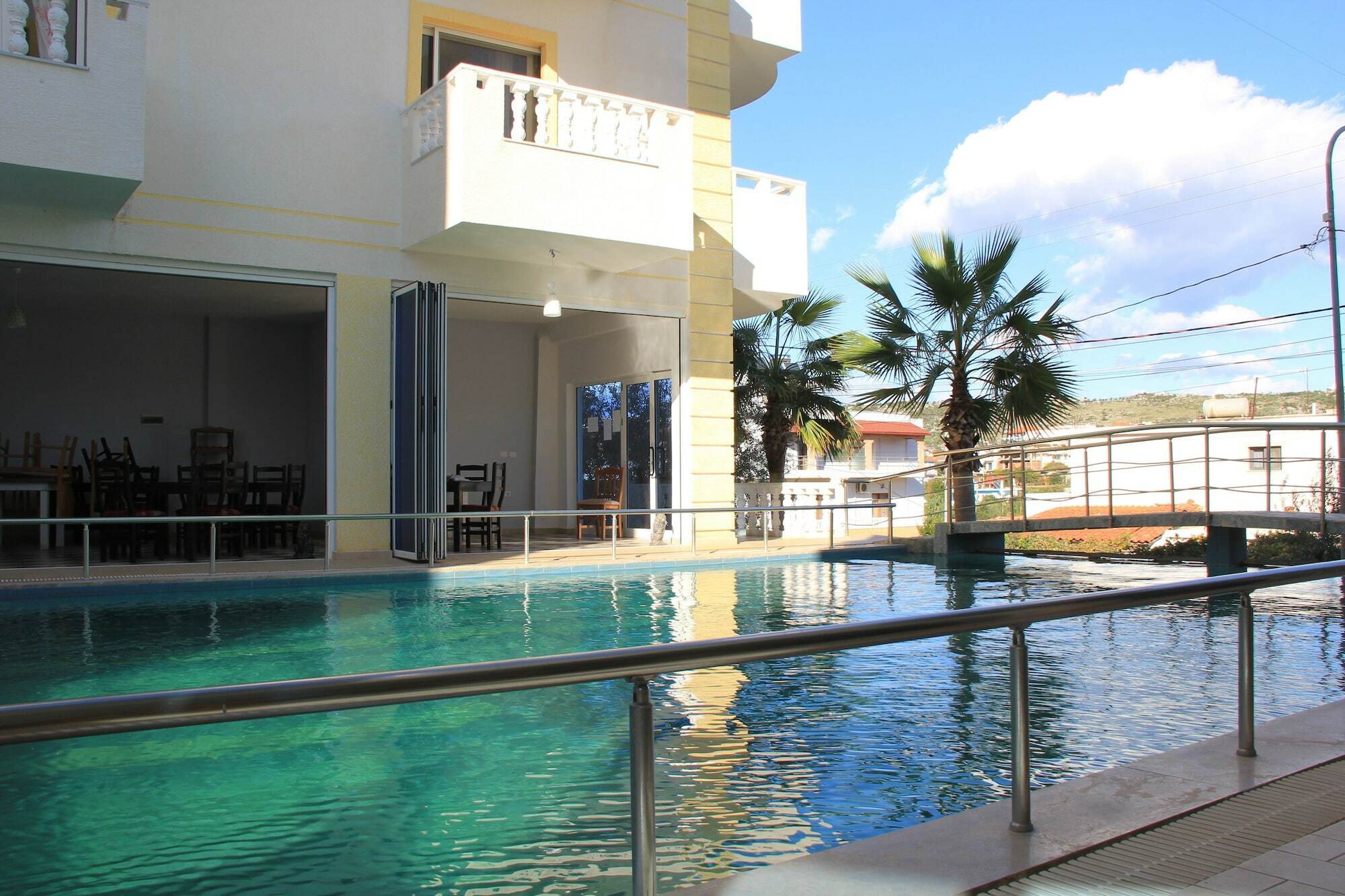 Relax Hotel Ksamil Exterior photo