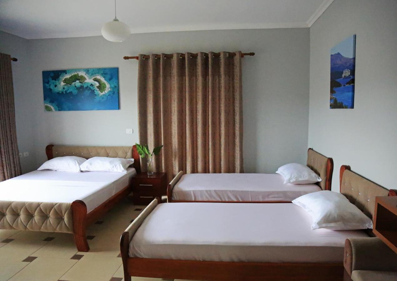 Relax Hotel Ksamil Exterior photo